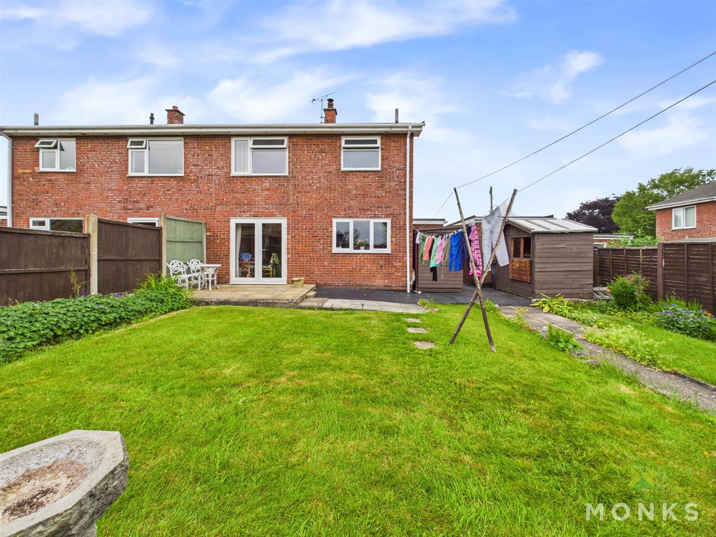 9 Preshenlle Lane, Oswestry, SY10 7UB For Sale